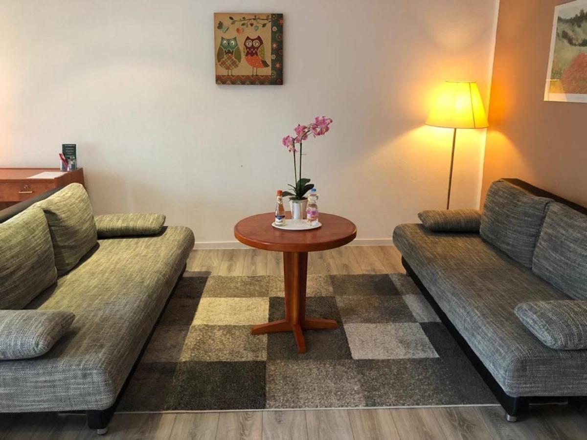 Apartmenthaus Zeuthen Exteriör bild