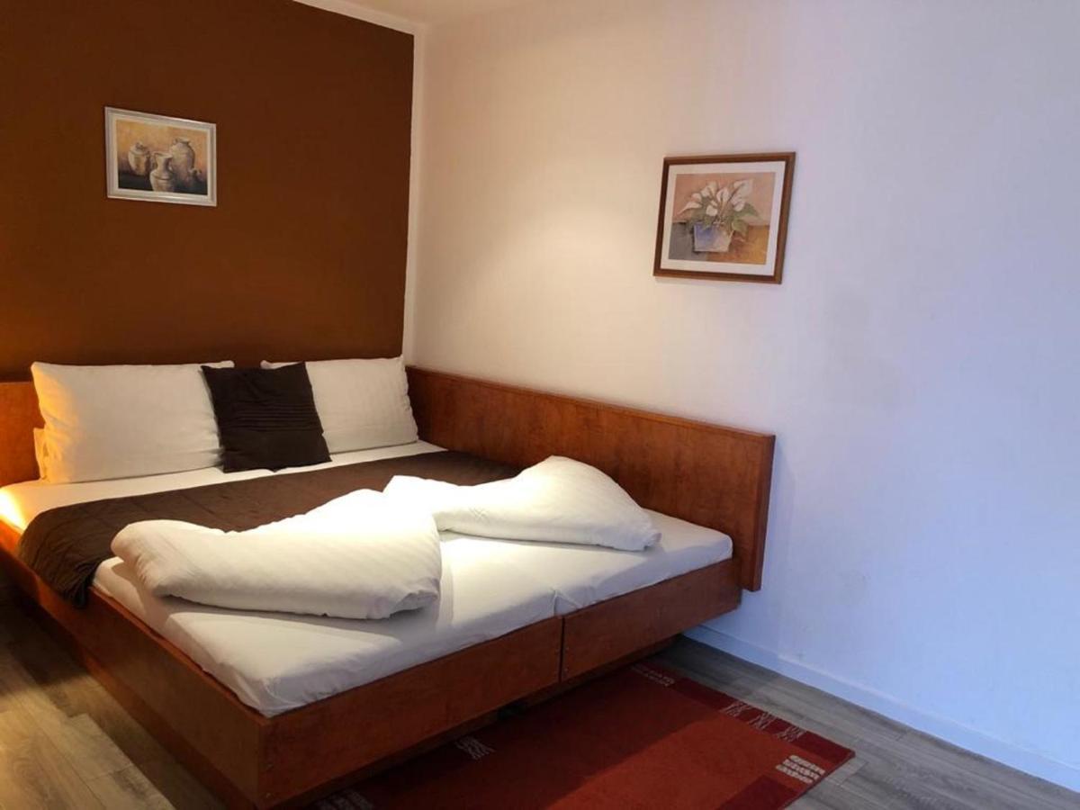 Apartmenthaus Zeuthen Exteriör bild