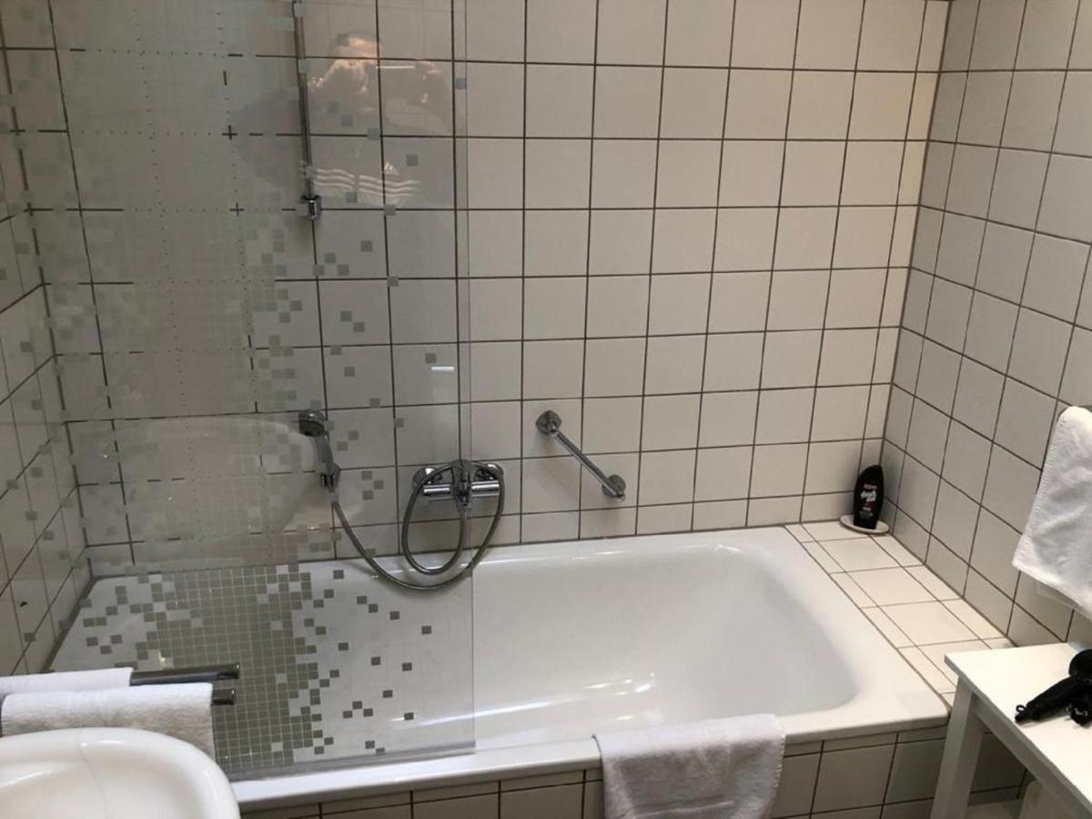 Apartmenthaus Zeuthen Exteriör bild